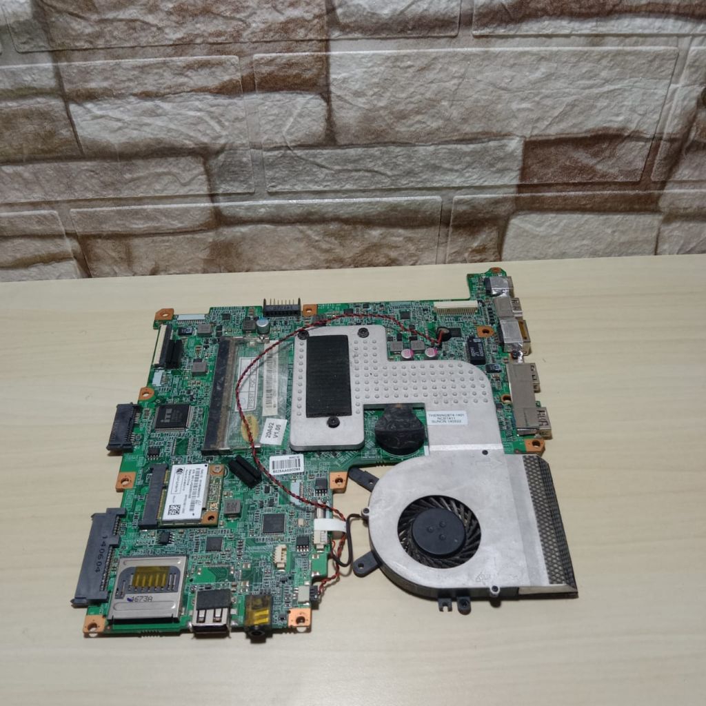 Motherboard Mainboard Mobo Mesin Laptop Acer One 14  Z1401