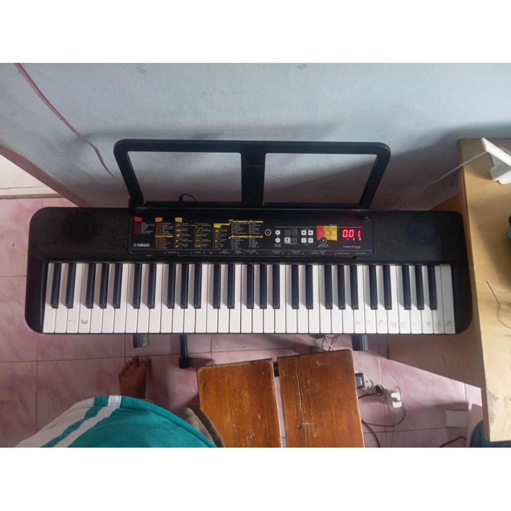 Keyboard Yamaha PSR F52 - Bekas (Second) Kondisi Normal