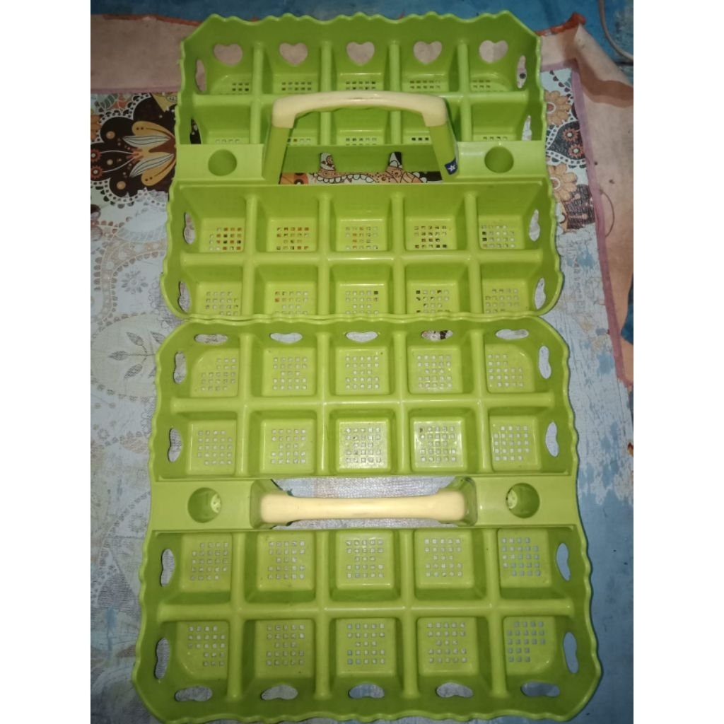 TEMPAT AQUA GELAS ( ISI 20 PCS )
