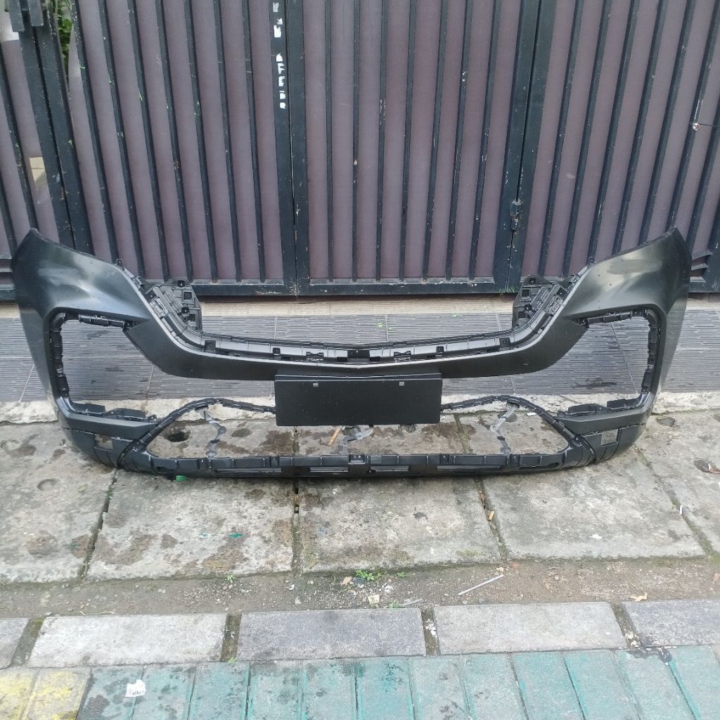 Bemper depan Wuling almaz Original