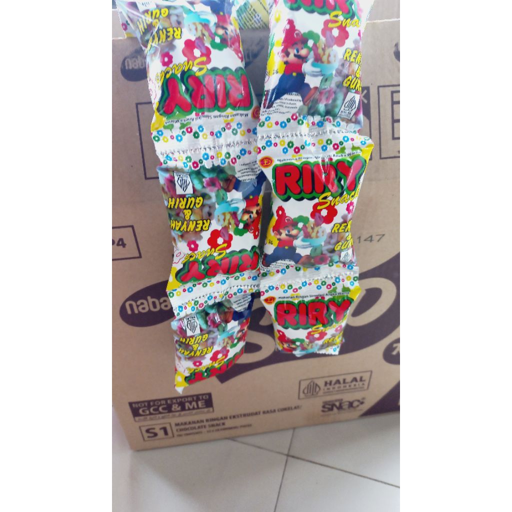Riri 1renteng isi 10pcs jajanan snack sakura