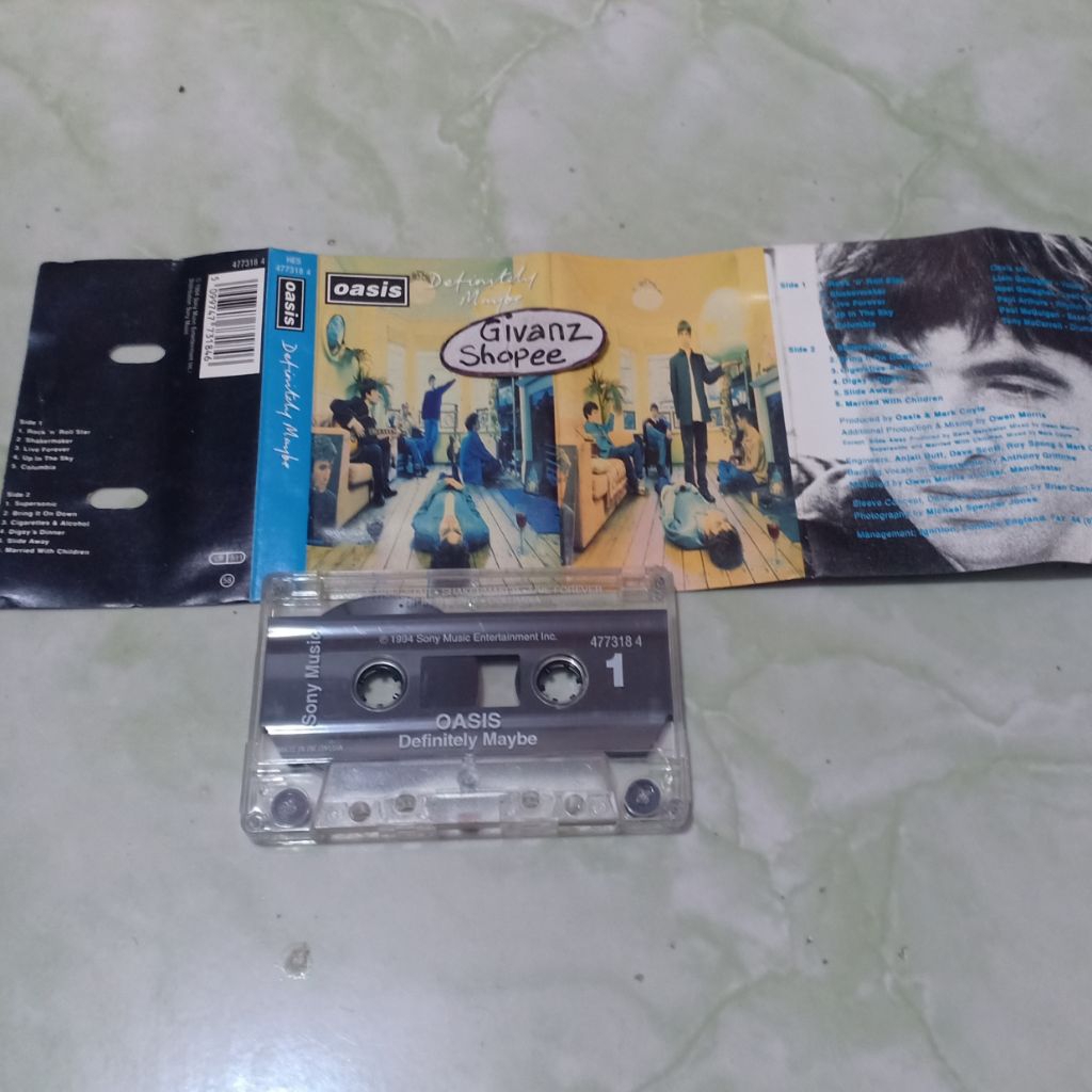 kaset pita OASIS - Definitely maybe