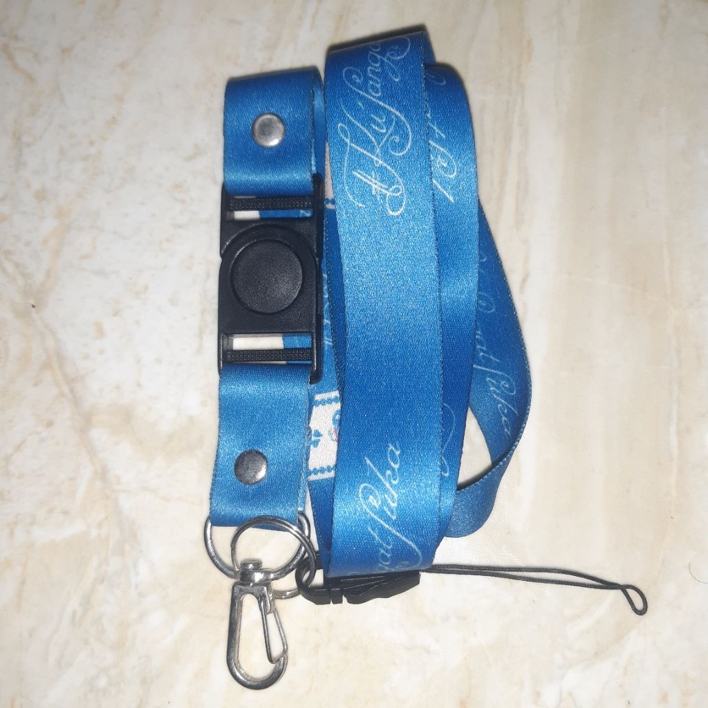 

Lanyard Official JKT48 #KuSangatSuka