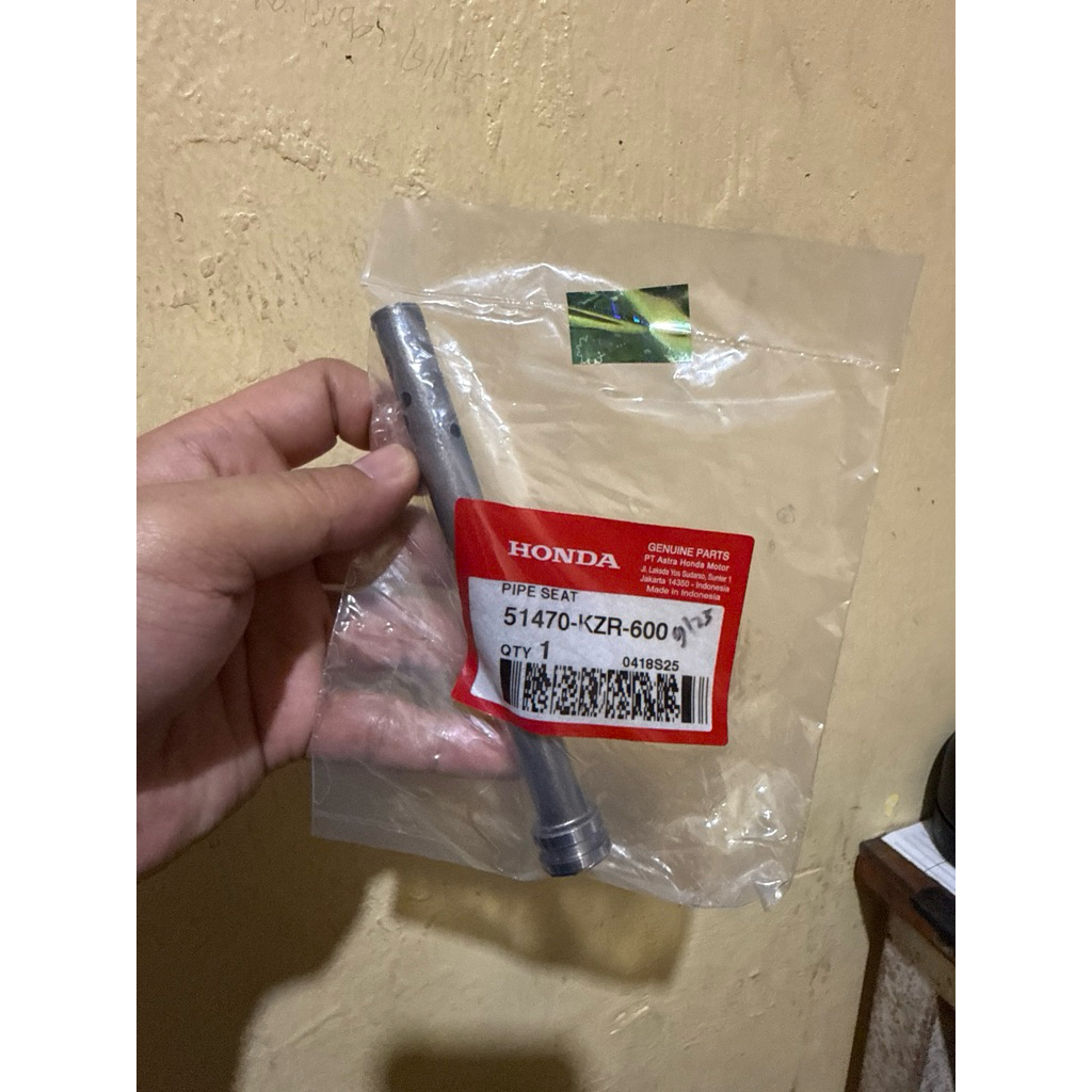 PIPA SULINGAN SHOCK VARIO 125 BEAT FI SCOOPY FI 51470 KZR 600