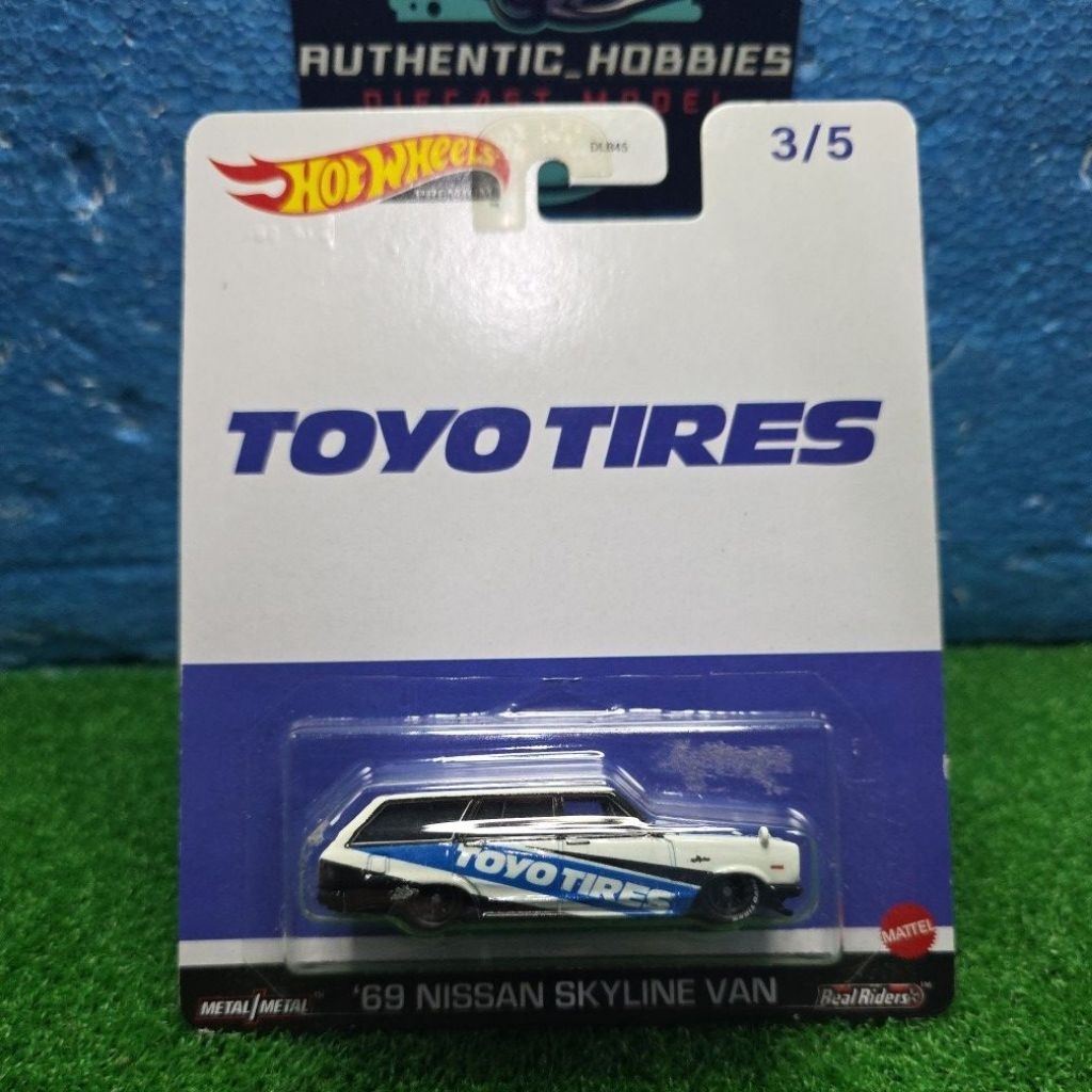 '69 Nissan Skyline Van Livery Toyo Tires
