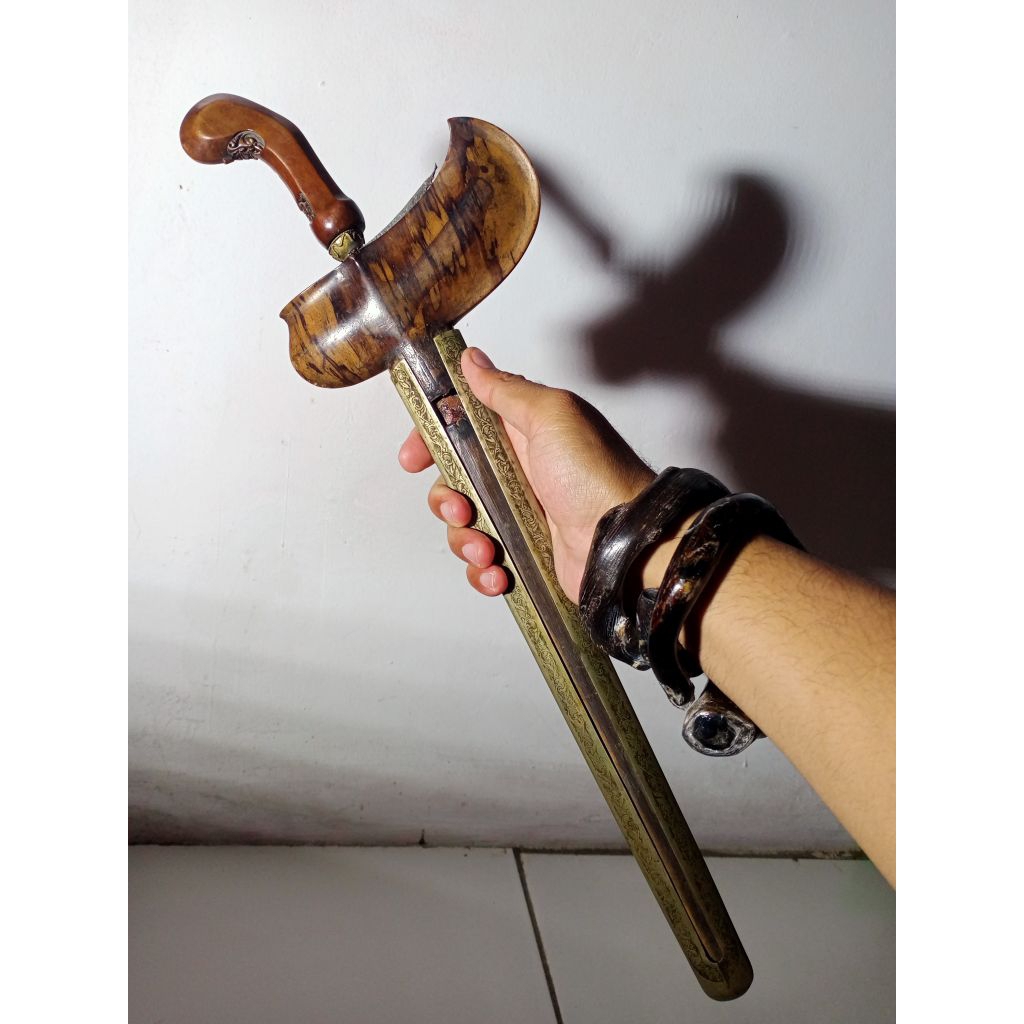 keris sangkelat sepuh antik