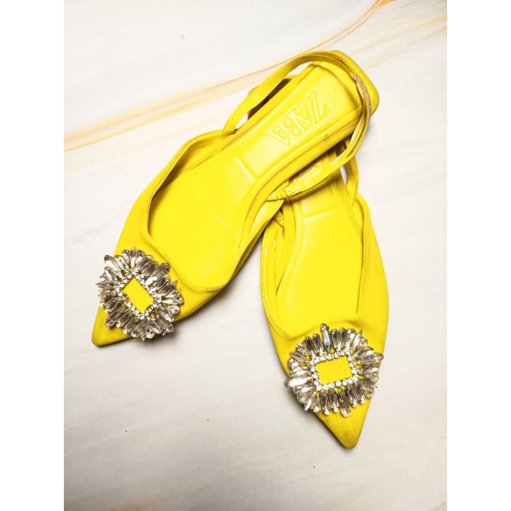 Sepatu Zara Shimmery Slingback Flat Shoes