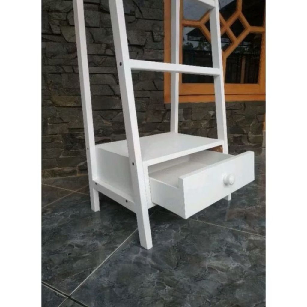 RAK MUKENA DAN SAJADAH