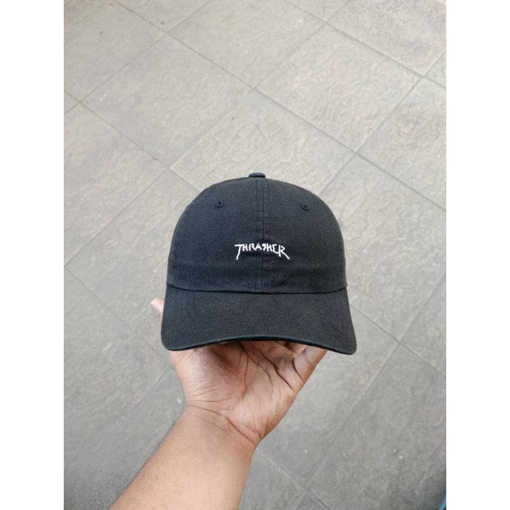 Topi Thrasher Baseball Cap - Black