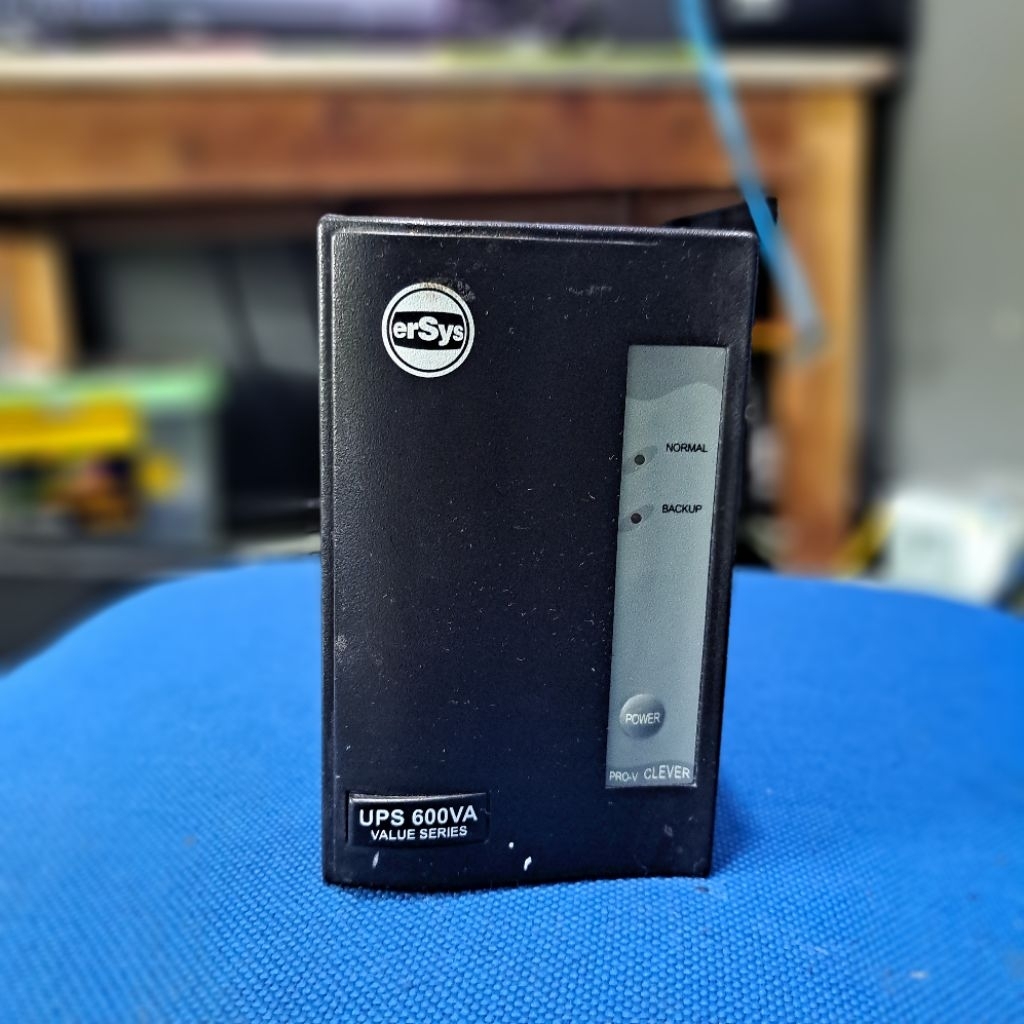UPS 600va Ersys 600 va - Bekas Normal