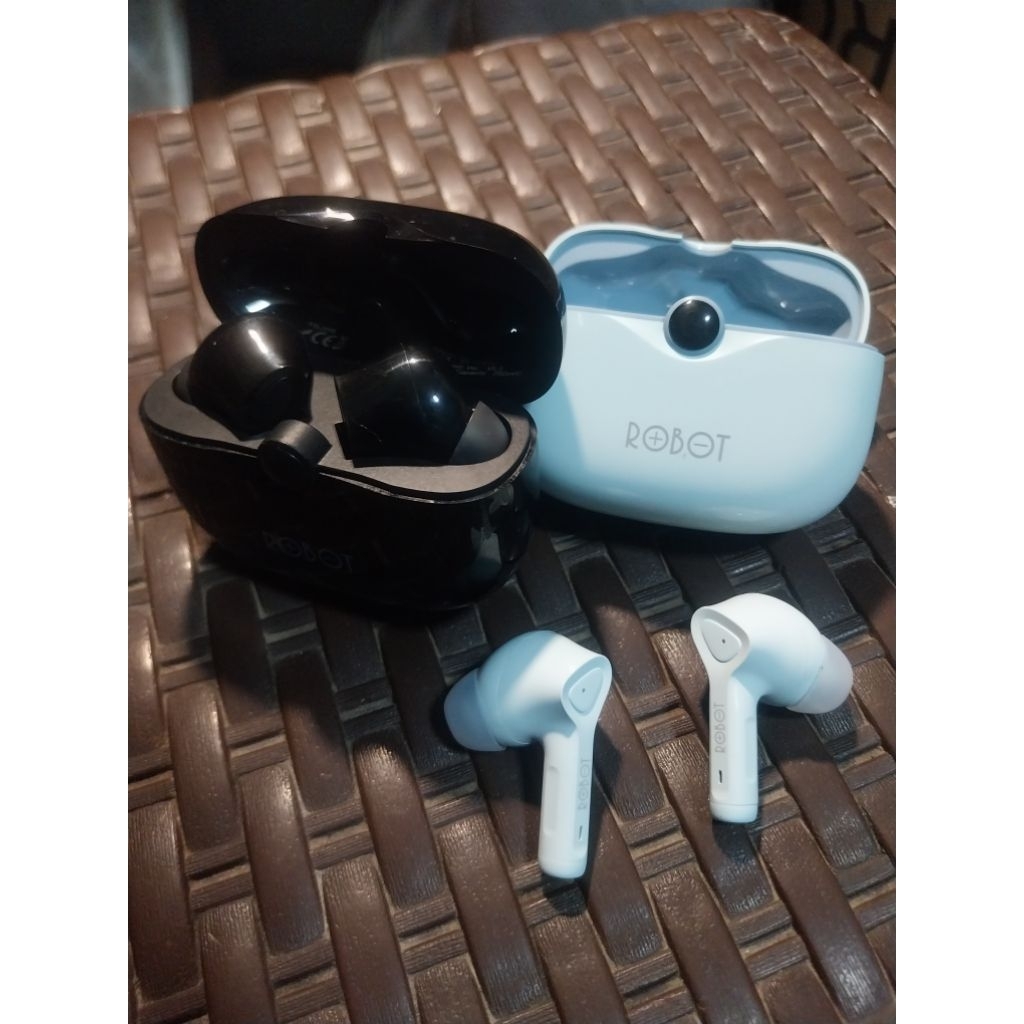 Robot T30 tws earphone bluetooth