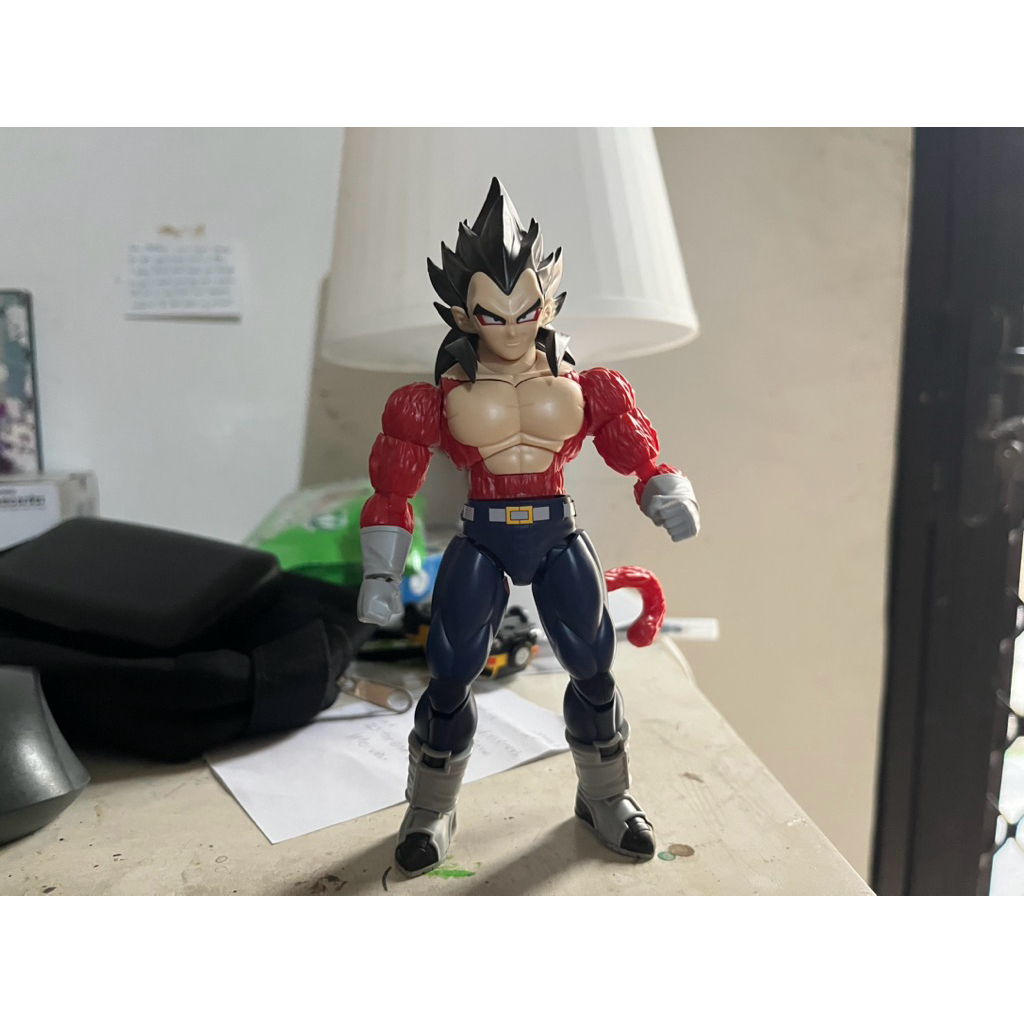 Gunpla vegeta ssj4 Bandai