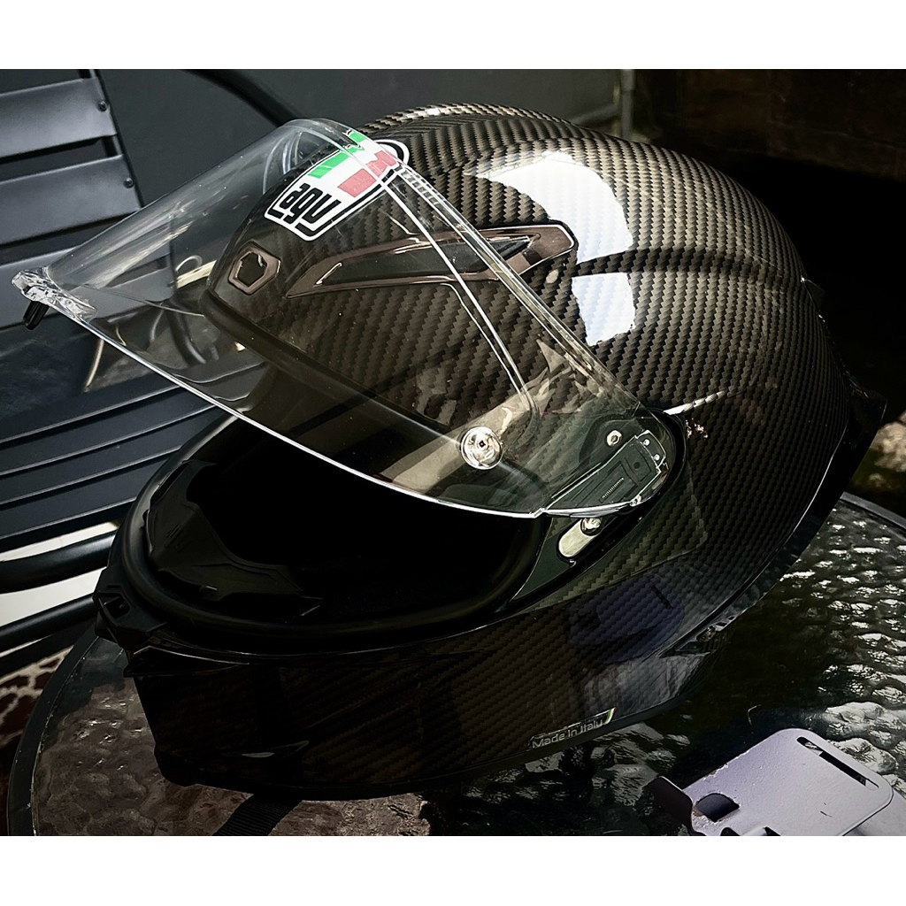 Helm agv carbon
