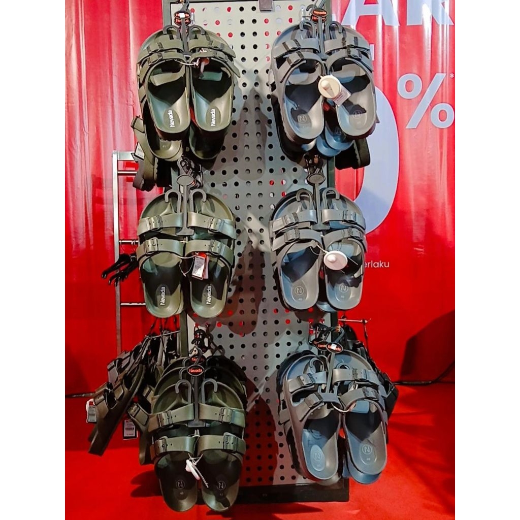 Brand Nevada, Sandal Phylon Cowok