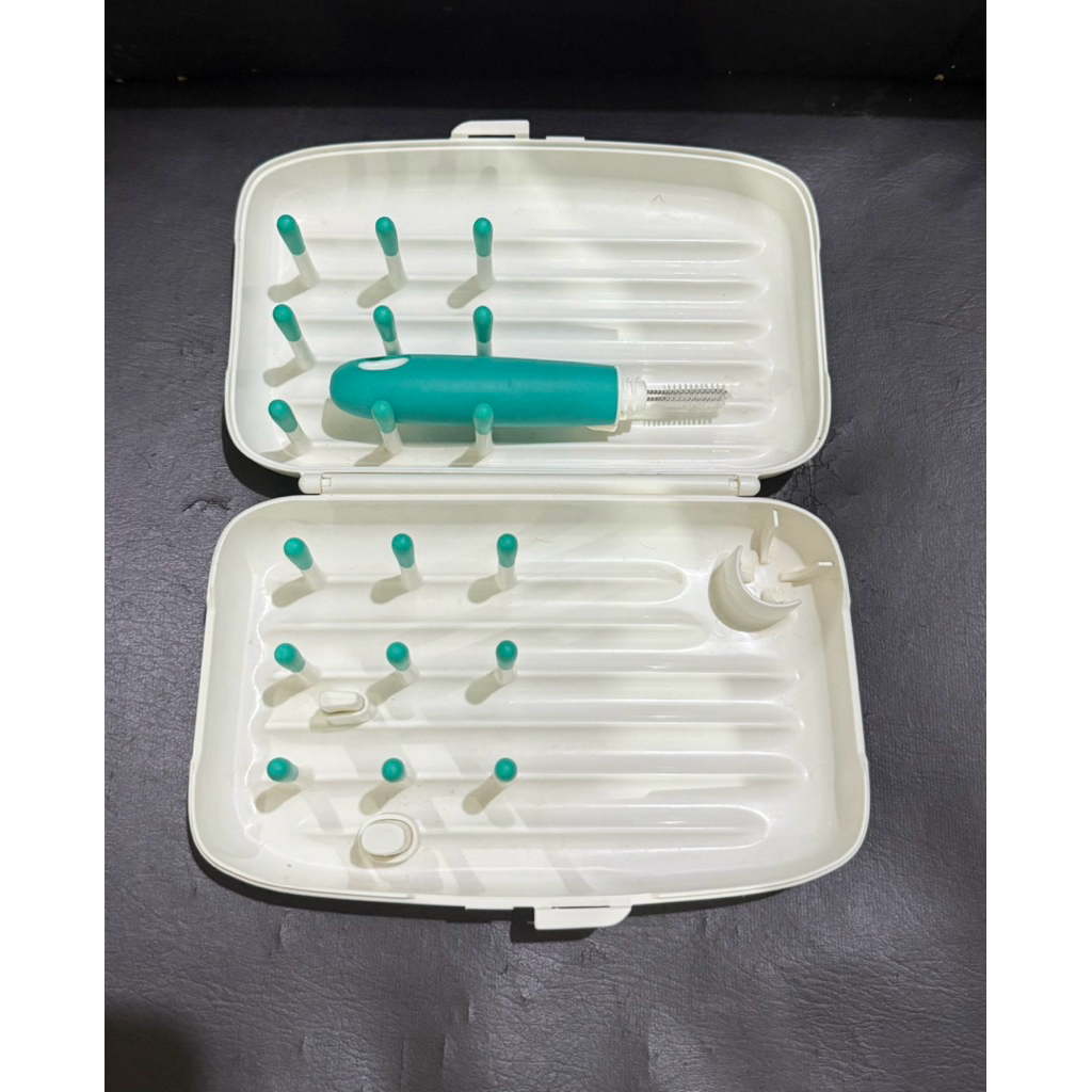 preloved oxo tot on the go portable drying bottle rack