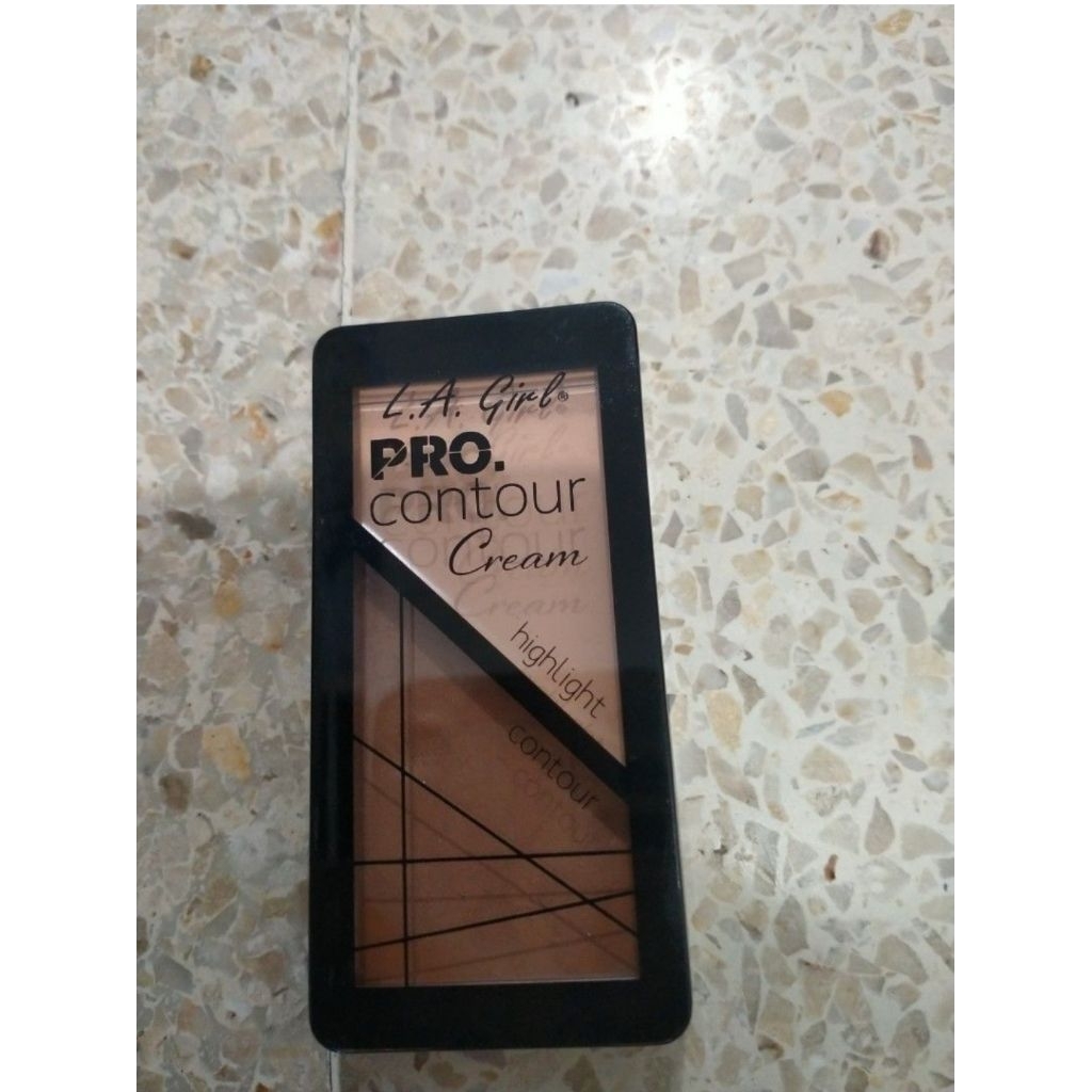 LA GIRL CONTOUR PRELOVED
