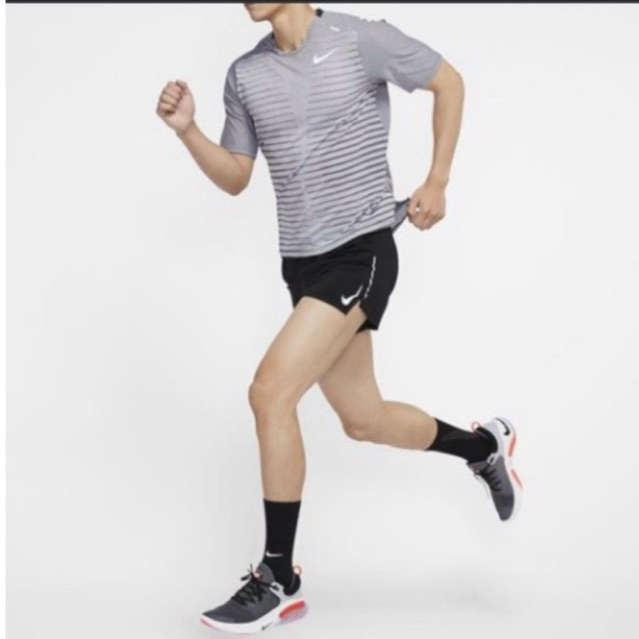 Nike TechKnit Future Fast Running Round Neck Short Sleeve Black White CU6057-010