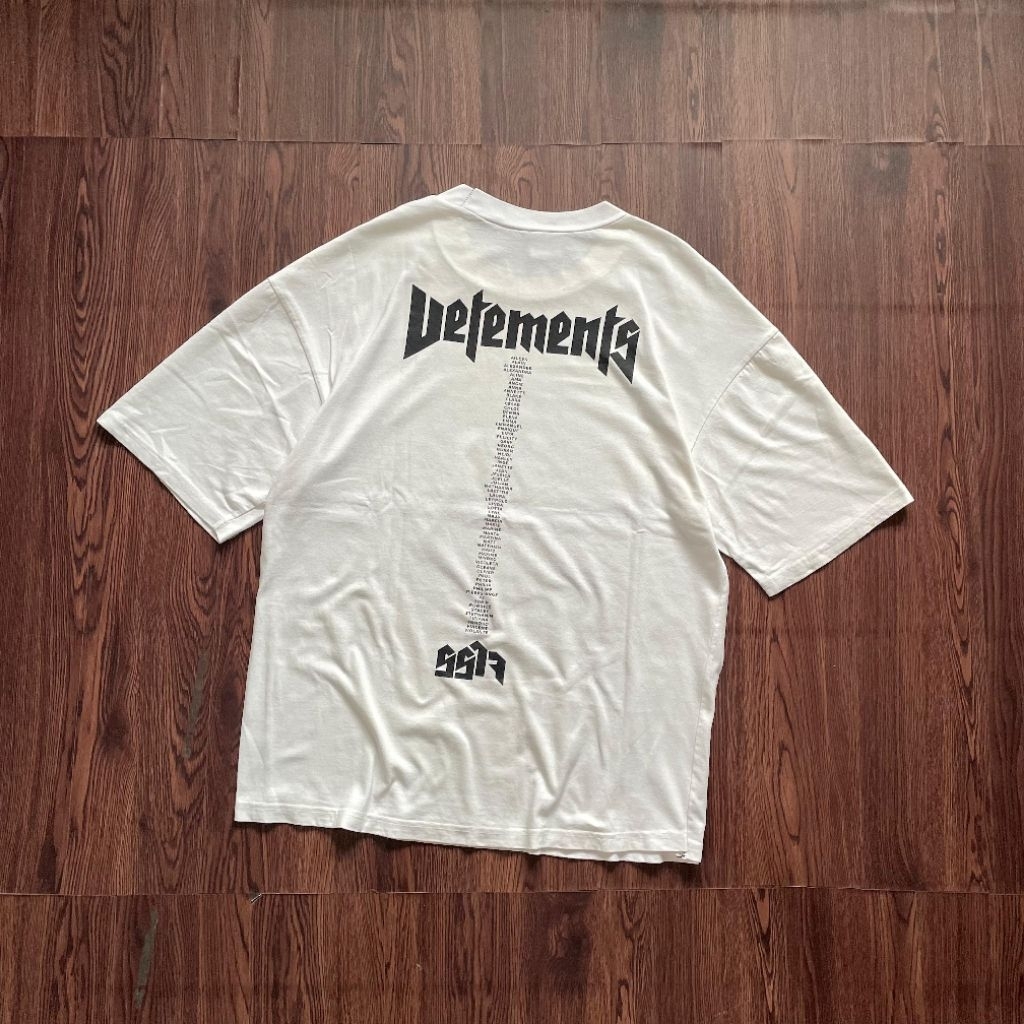 VETEMENTS TOUR TEE