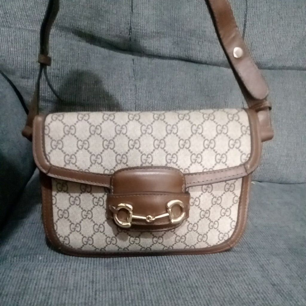 Preloved Guci Horsebit size sedang