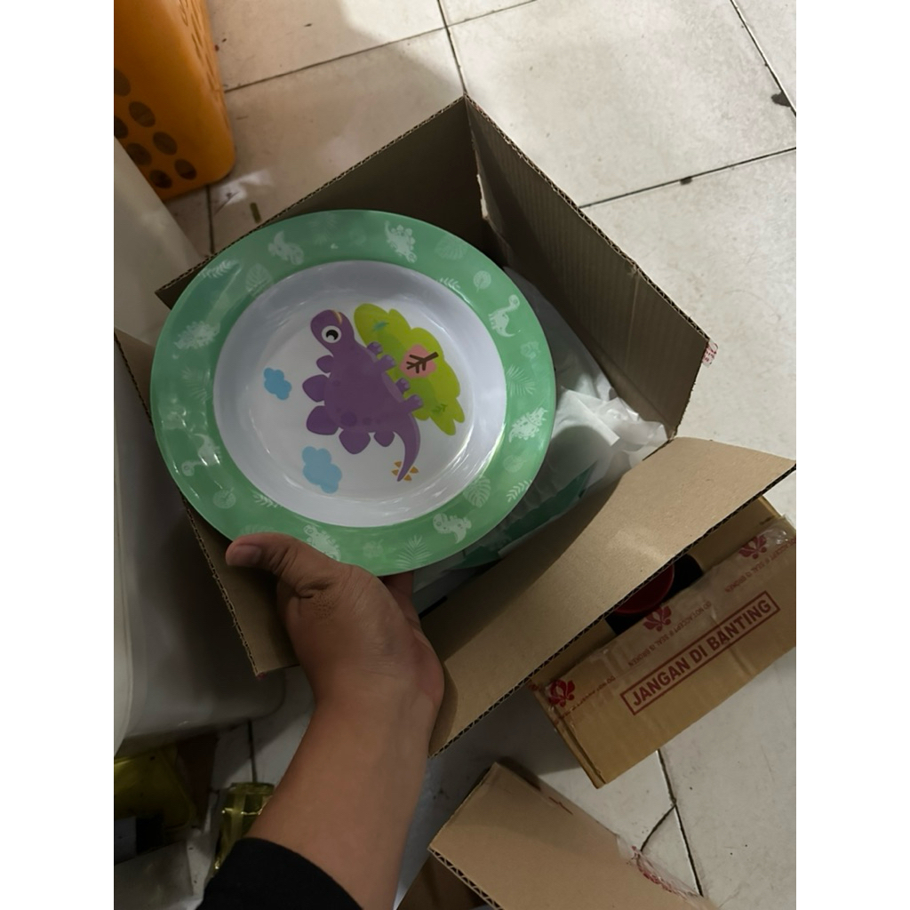 piring anak melamin motif dino
