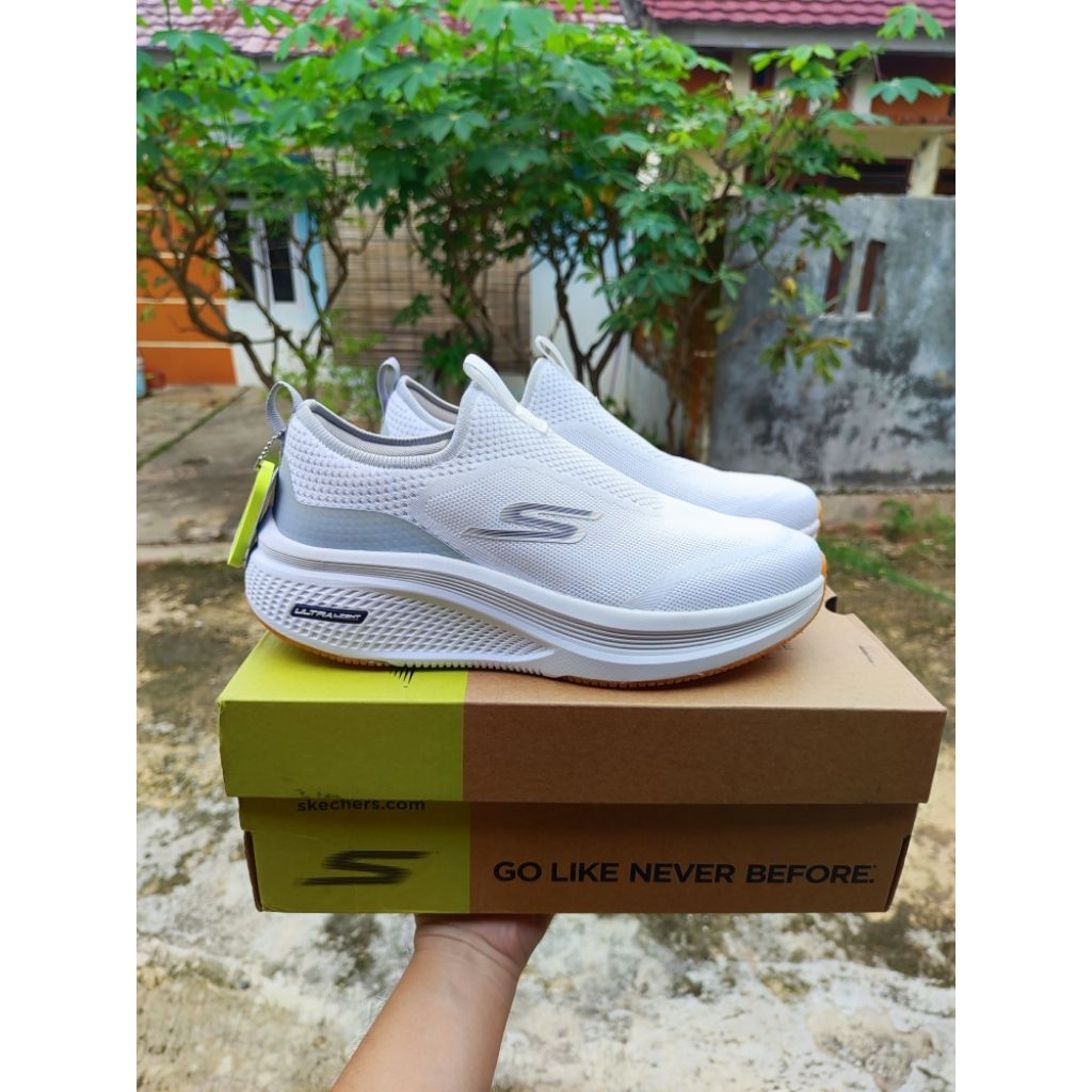 Skechers Pria Slip On