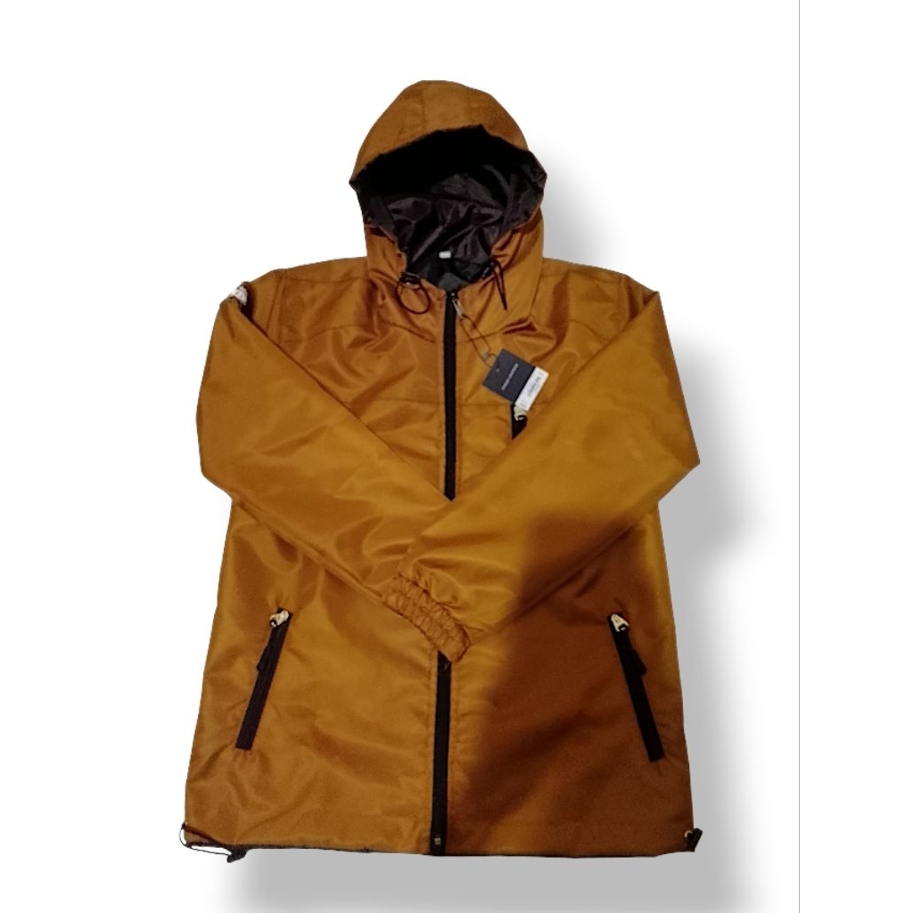 jaket gunung parasut