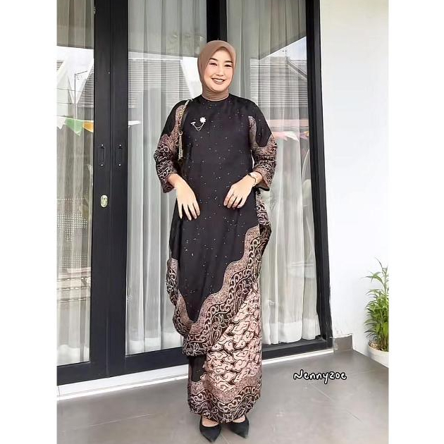 FREYA Set Baju Kurung Melayu Viscose dan Rok Lilit Batik