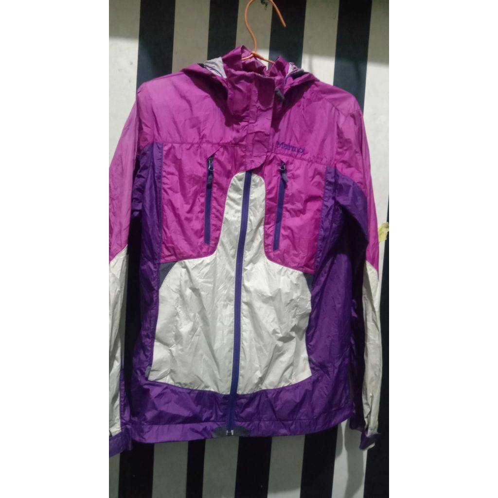 Jaket Running (MARMOT)