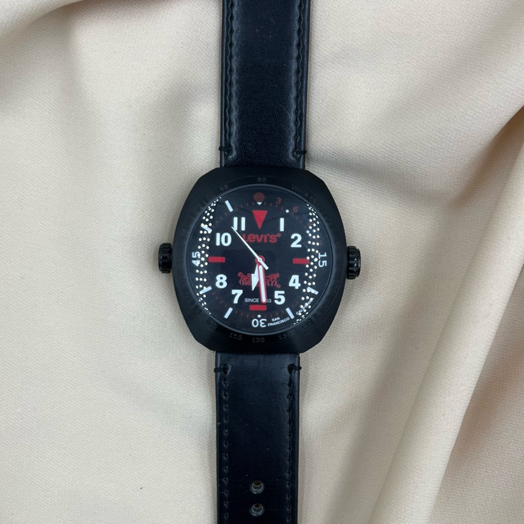 Jam Tangan Levis Pria LTG0504