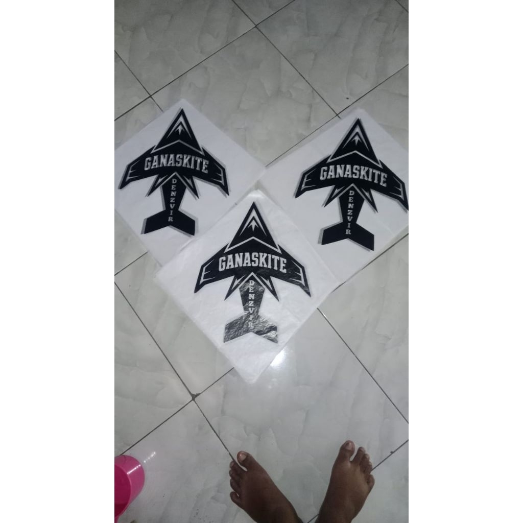 KERTAS SABLON LAYANGAN 1 WARNA