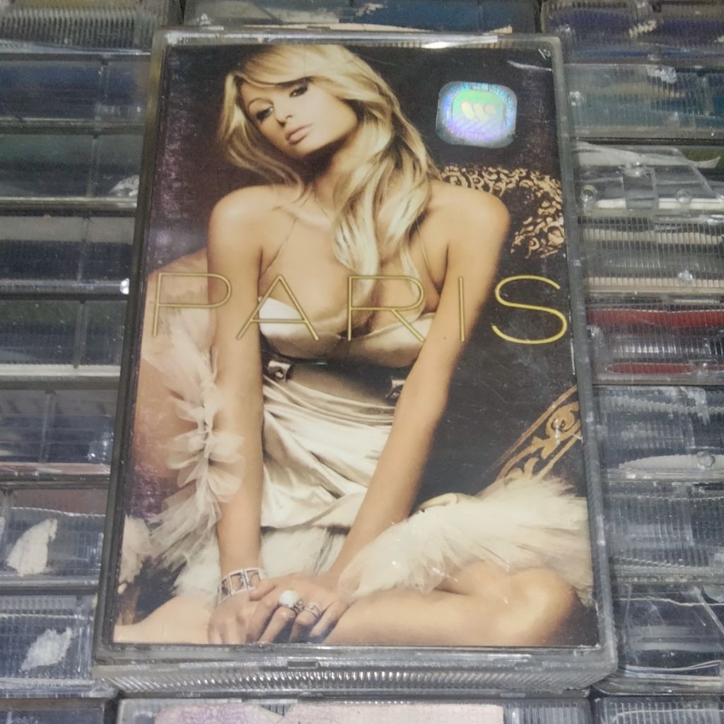 Kaset Pita Paris Hilton