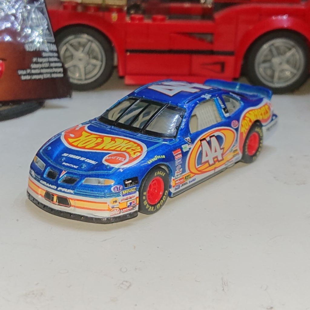 Hot Wheels Pontiac GrandPrix 1999 Nascar Kyle Petty 44 (Varian Livery 2)
