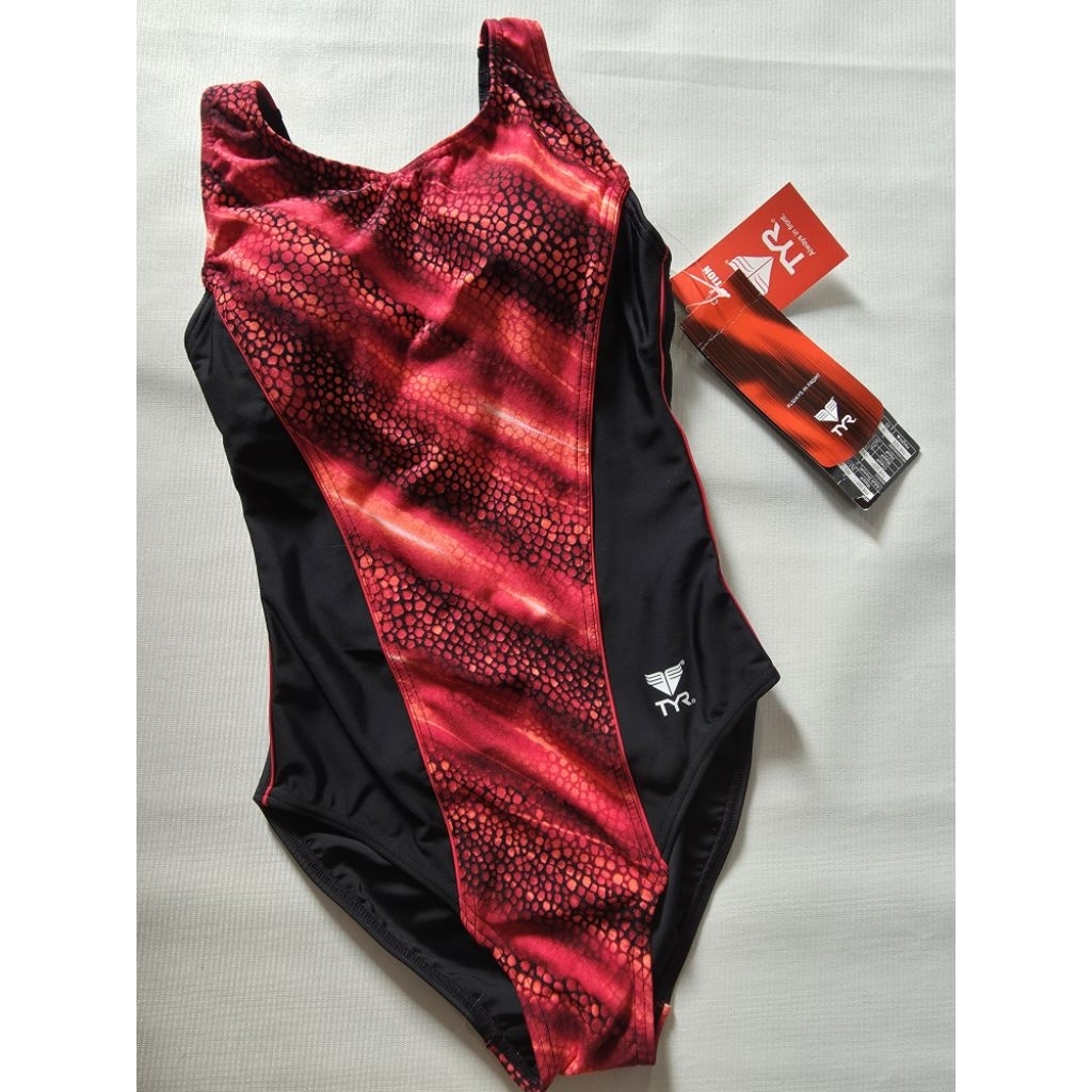 Baju Renang Tyr Ukuran 30