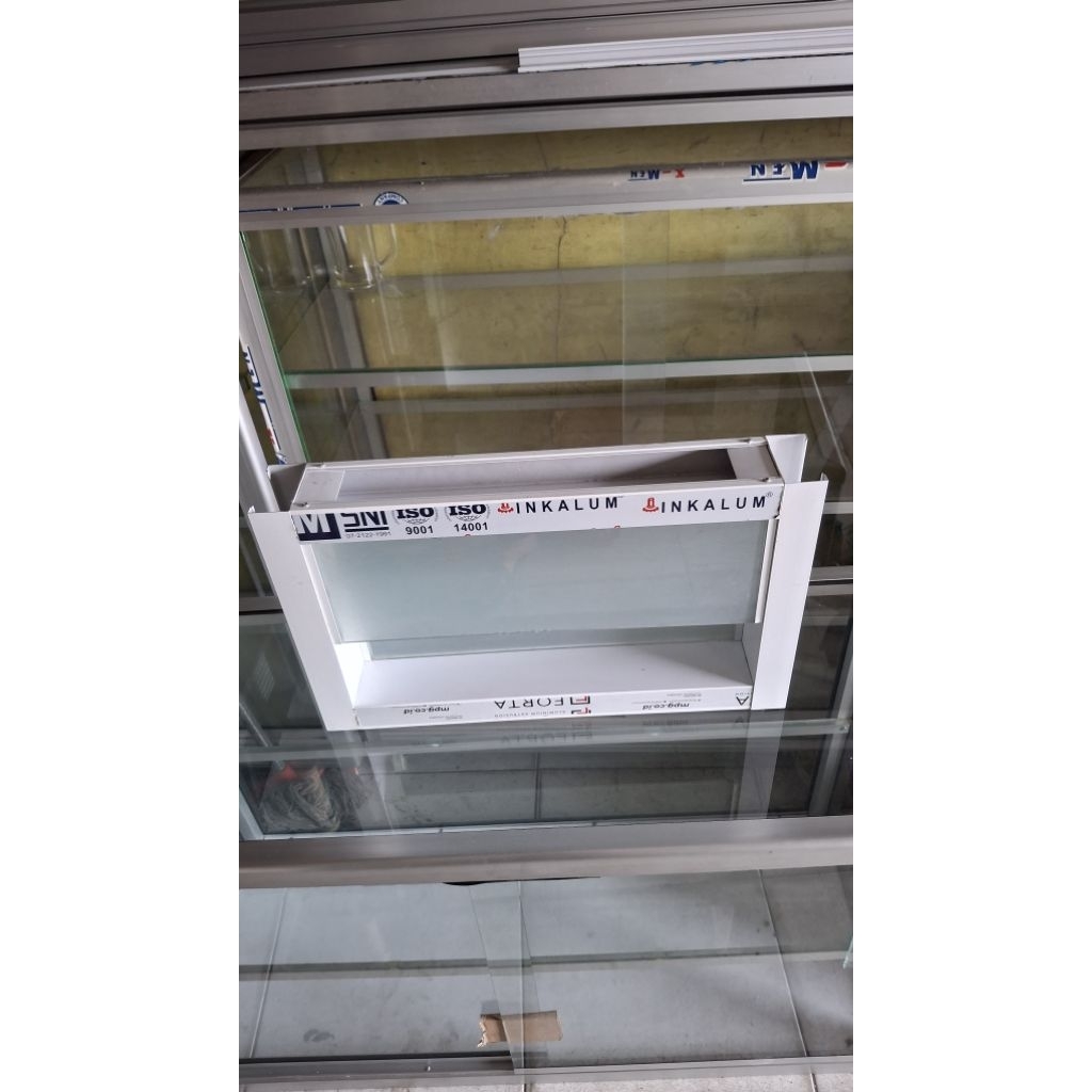 Jendela aluminium/bovenli pentilasi kamar mandi