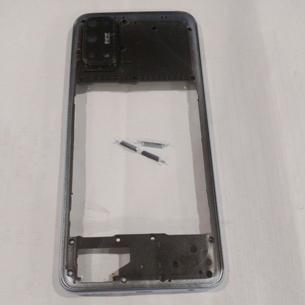 Bezel tengah tulang samping Bezel Realme 7 pro silver