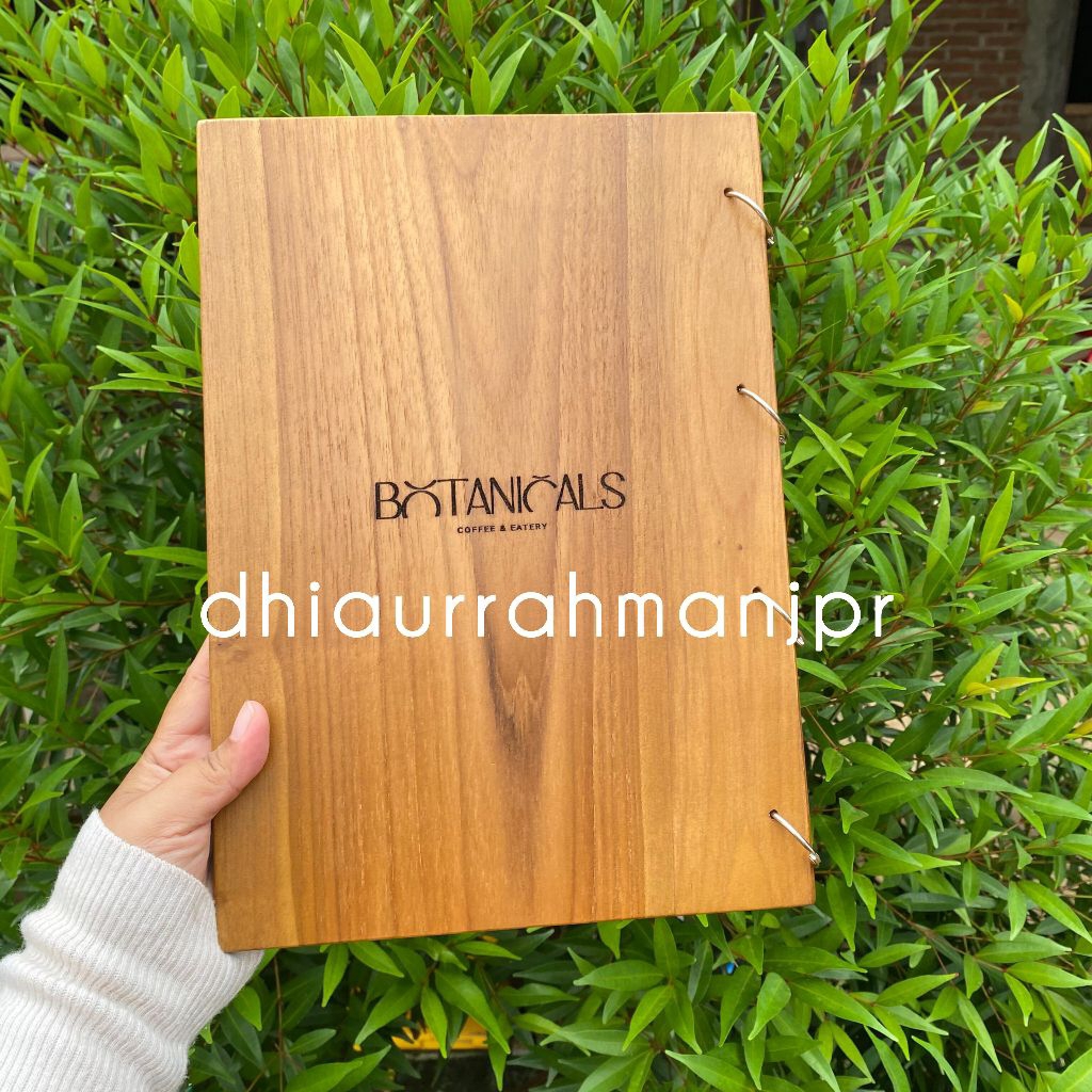 Cover Buku Menu kayu Ring Binder A4 Papan Menu Bahan Kayu Jati Free Grafir