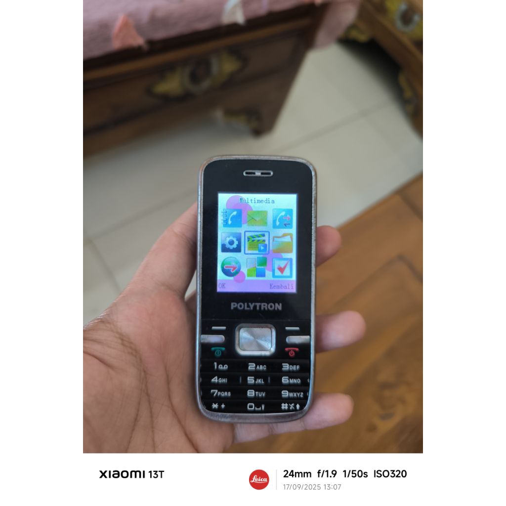 Hp Polytron C202 Black