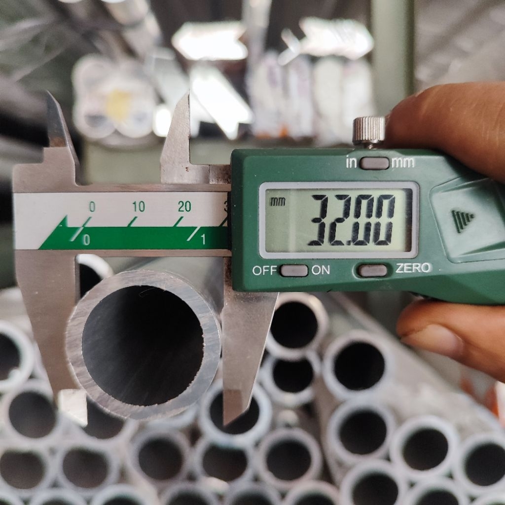 pipa aluminium OD 32 mm x ID 26 mm x 1meter / tabung dural aluminium 32mm x 26mm tebal 3mm x 1000mm