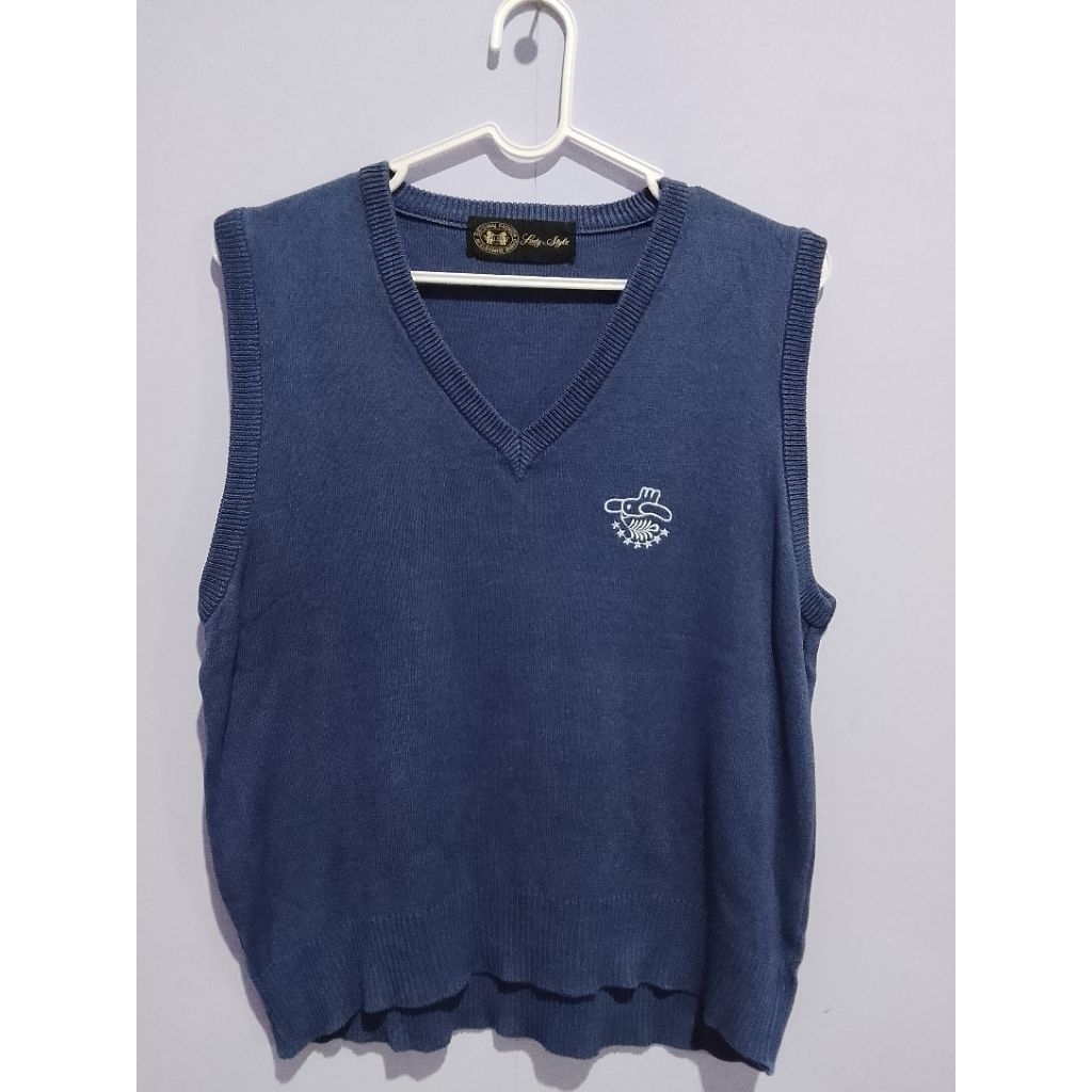 Vest rajut warna biru denim Ld 100cm