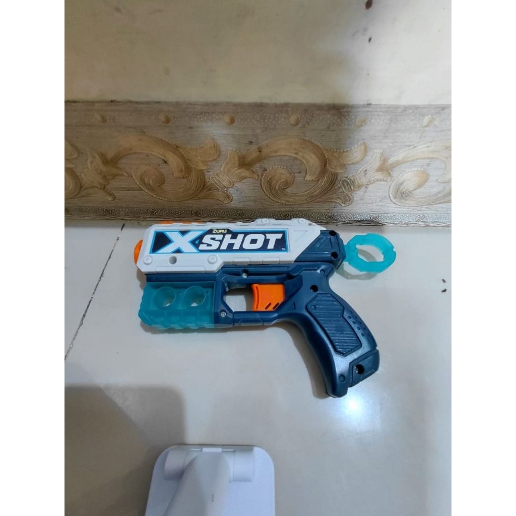 Zuru Xshot pistol mainan
