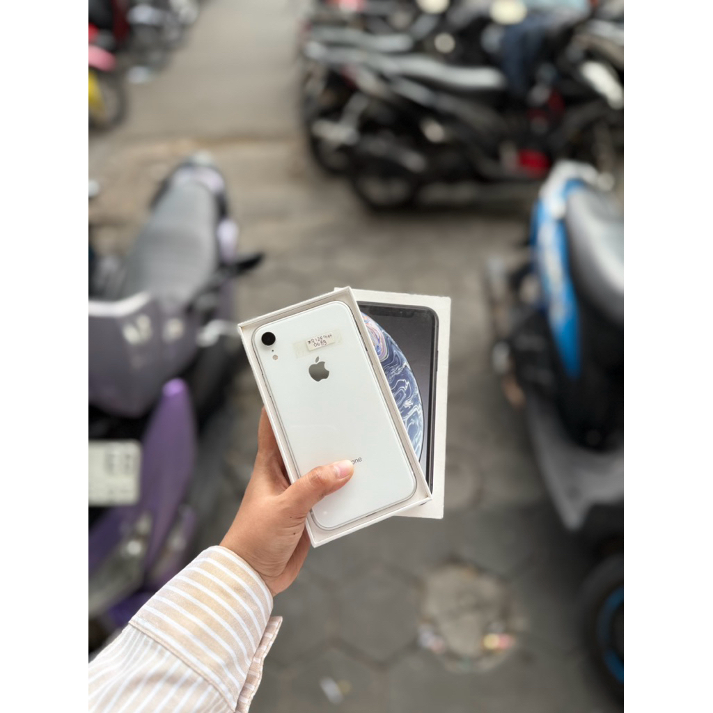 ip XR 128GB Garansi Resmi Second