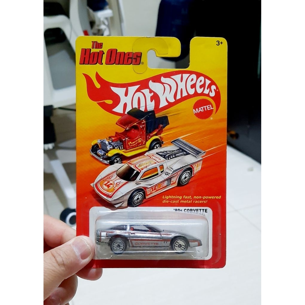 HOT WHEELS THE HOT ONES 80S CORVETTE