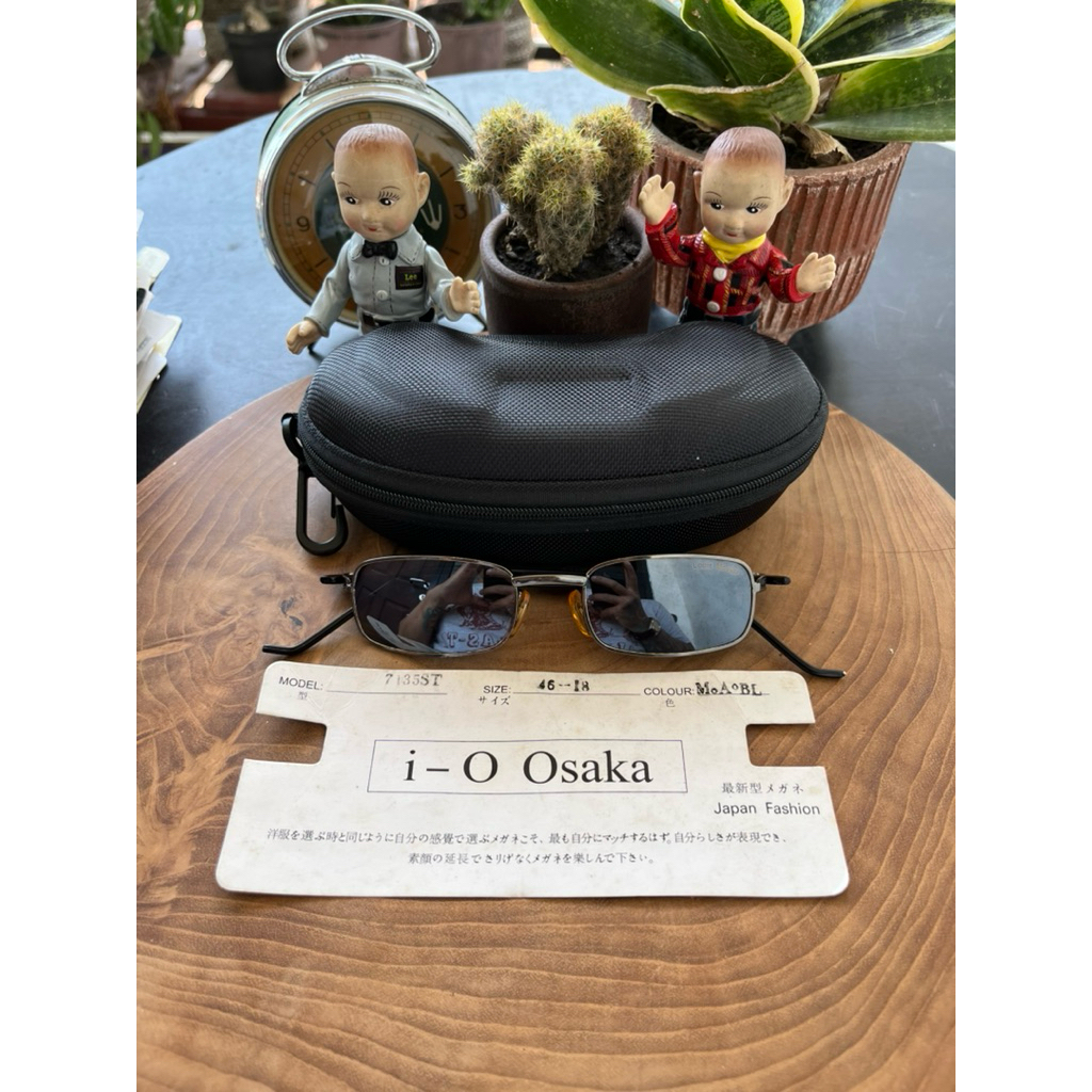 Vintage oval round sunglasses 70's Brand: LOUIS MASTER made in italy Full tag logo brand Frame besi 