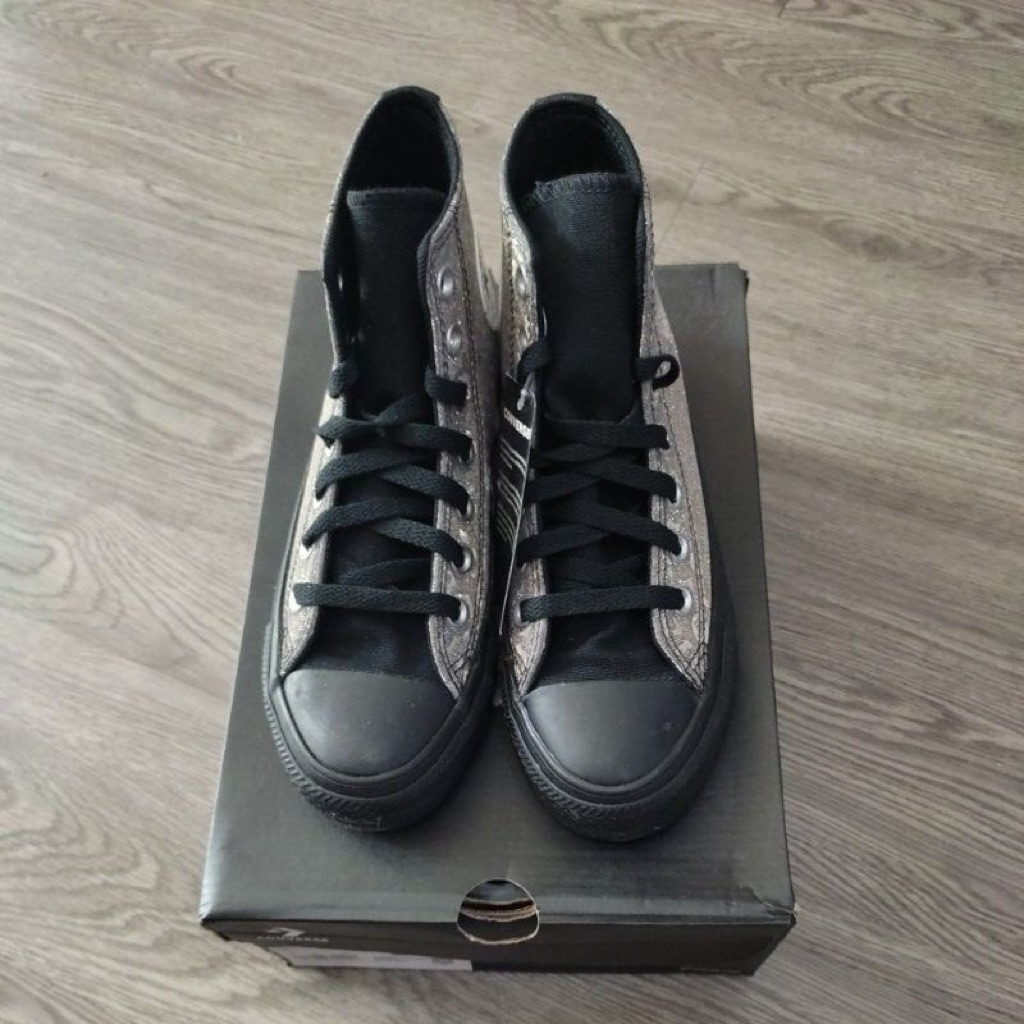 Preloved sepatu converse 37