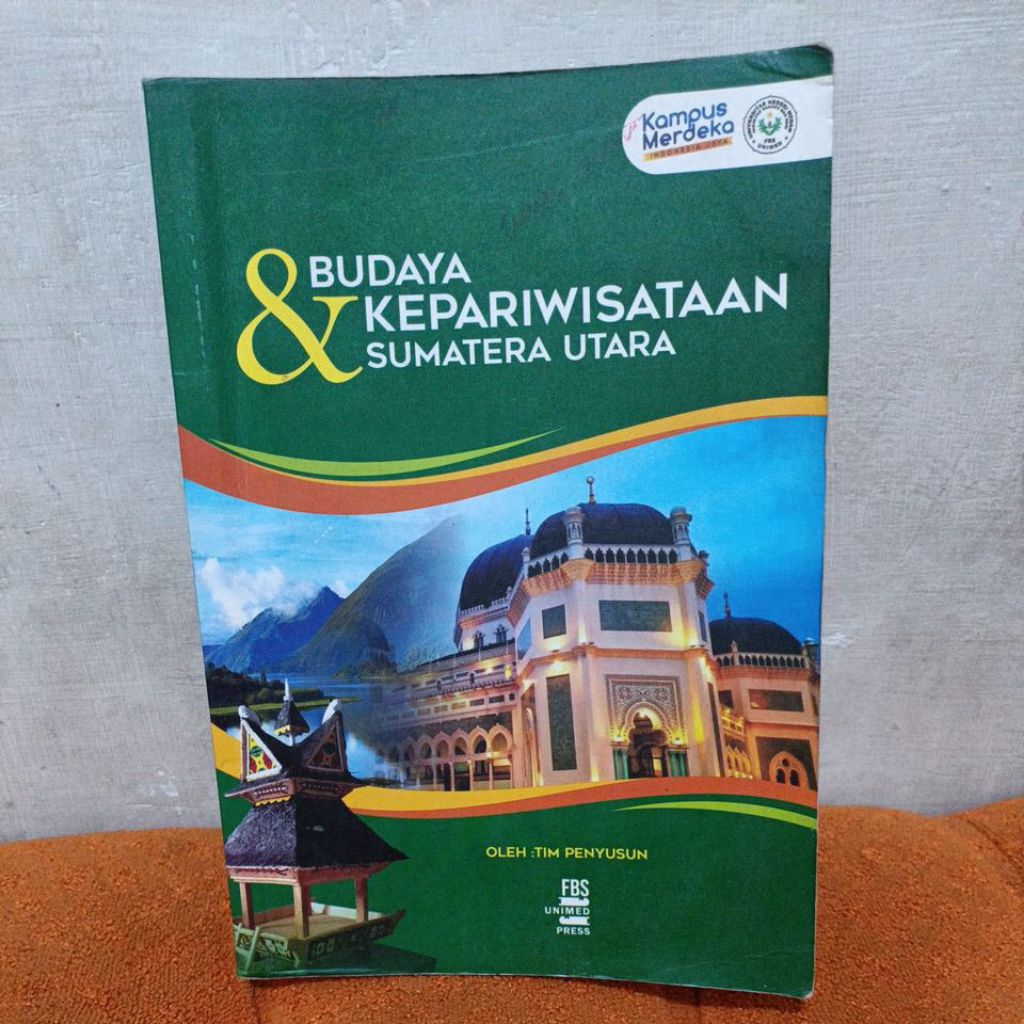 BUDAYA & KEPARIWISATAAN SUMATERA UTARA