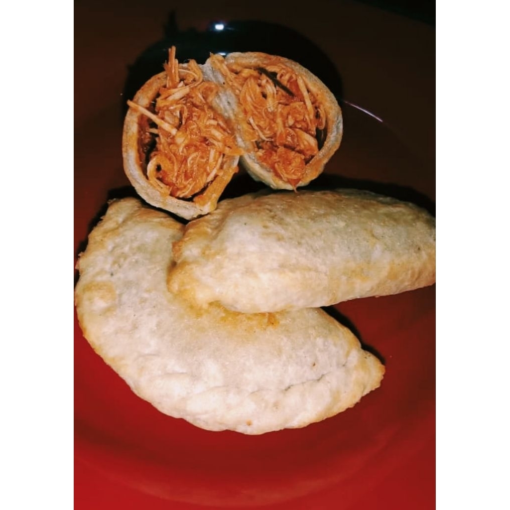 

cireng jadul varian isi ayam jeletot , isi baso dan isi keju untuk pecinta pedas