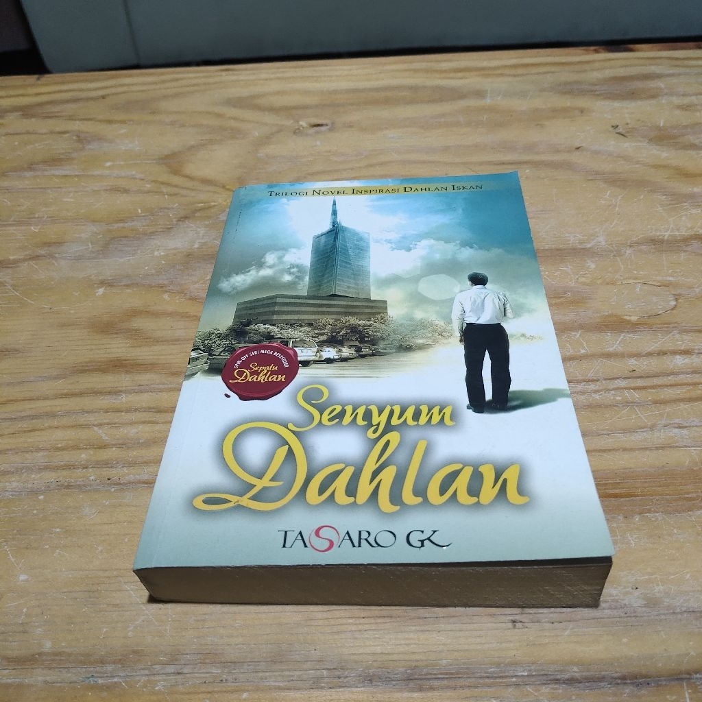Novel Senyum Dahlan