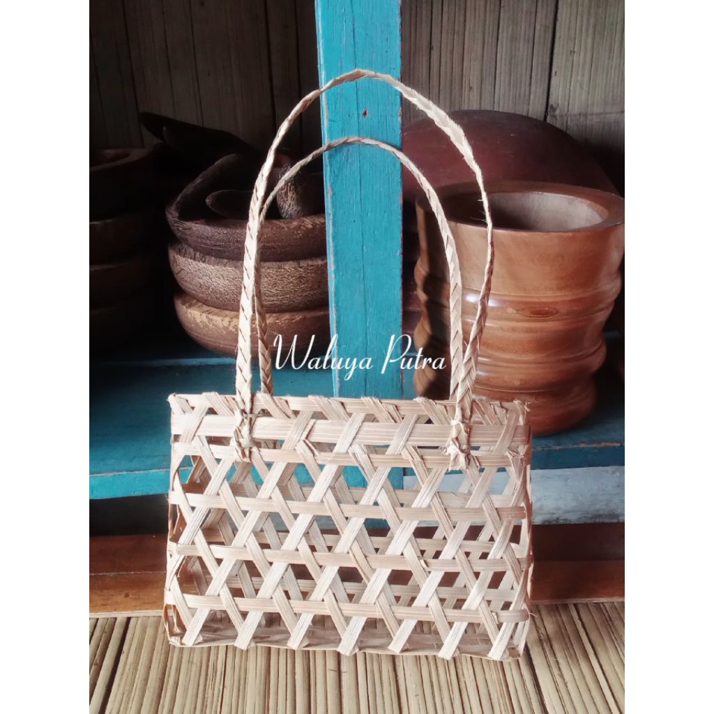 Kerajinan Bambu/Anyaman Bambu tas hampers jinjing unik