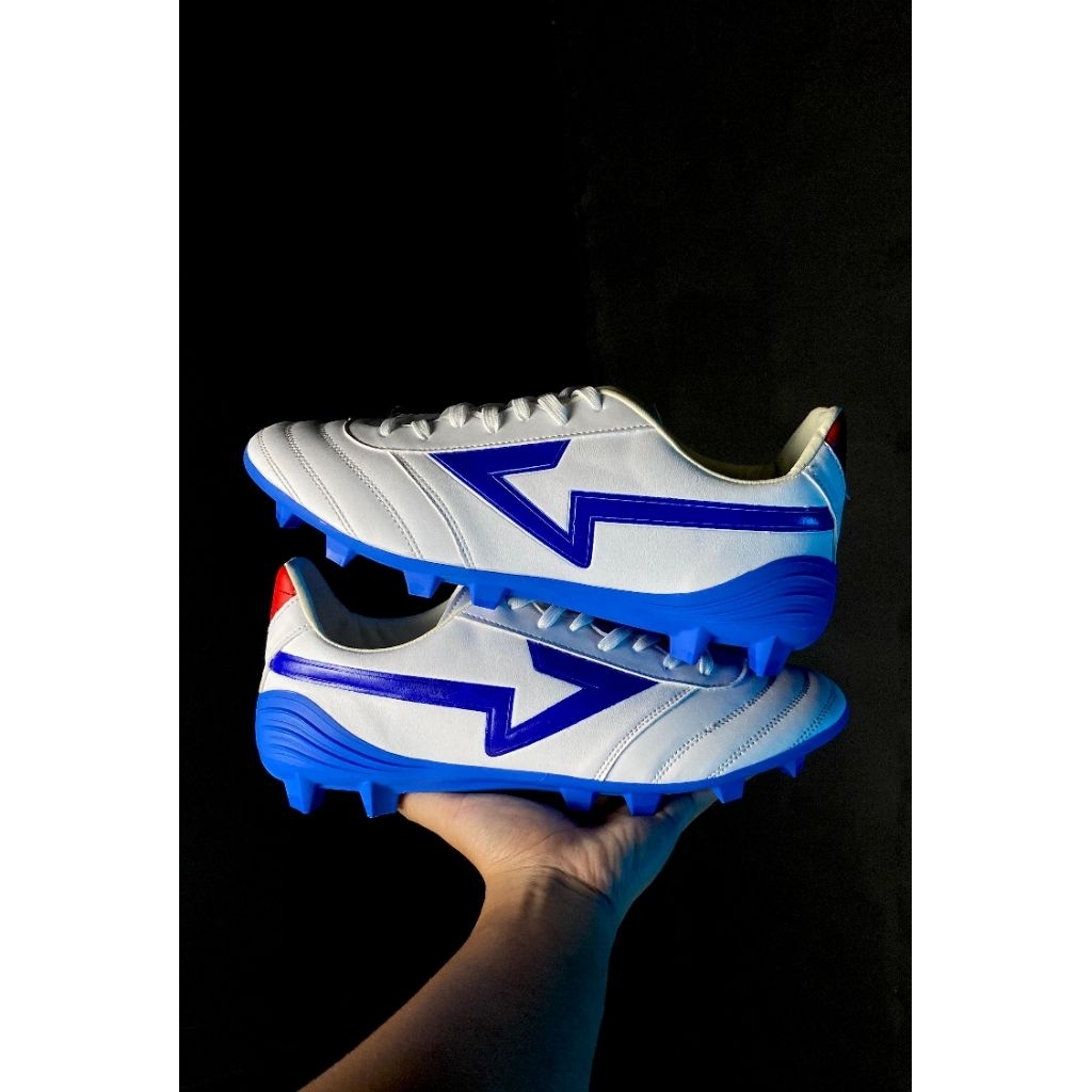 sepatu sepak bola sevspo maestro sys