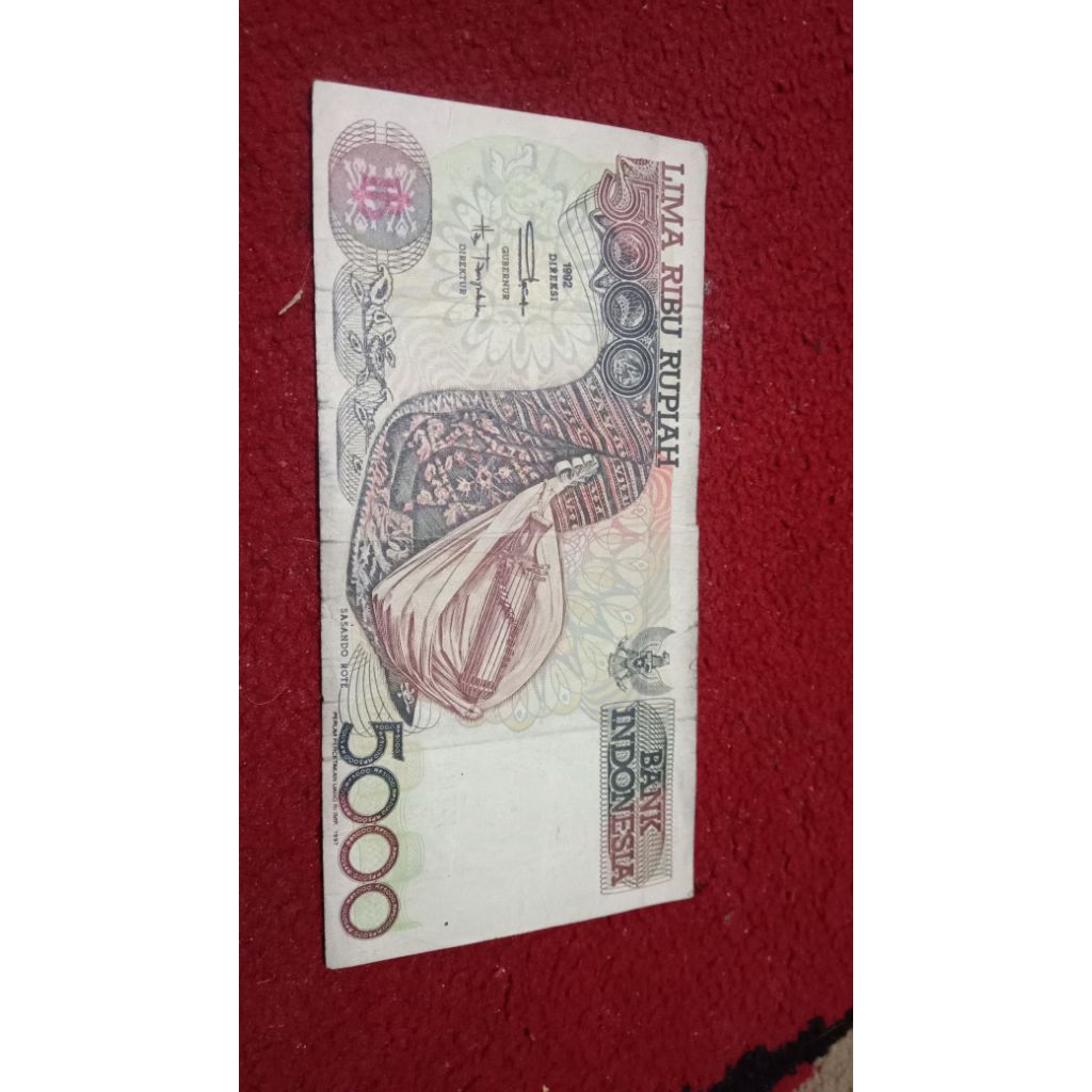 kertas kuno 5000 rupiah